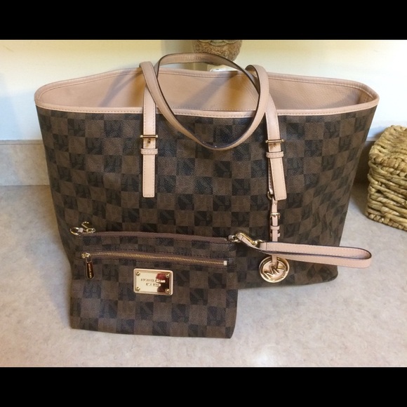 michael kors checkered tote